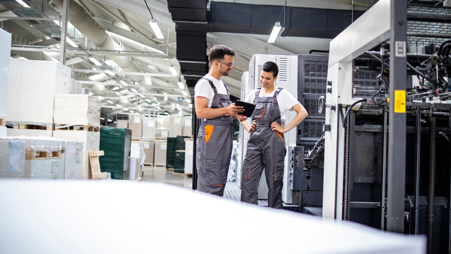 purple and black modern digital marketing presentation (15)